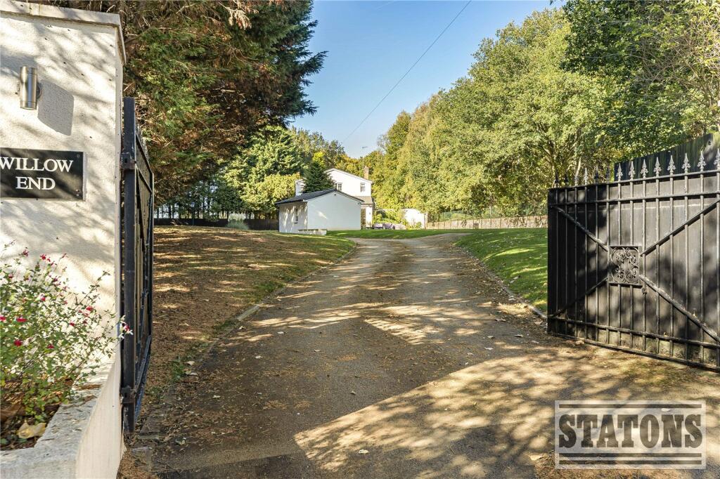 Additional image 6 of Dixons Hill Close, Brookmans Park, Hatfield, Hertfordshire, AL9