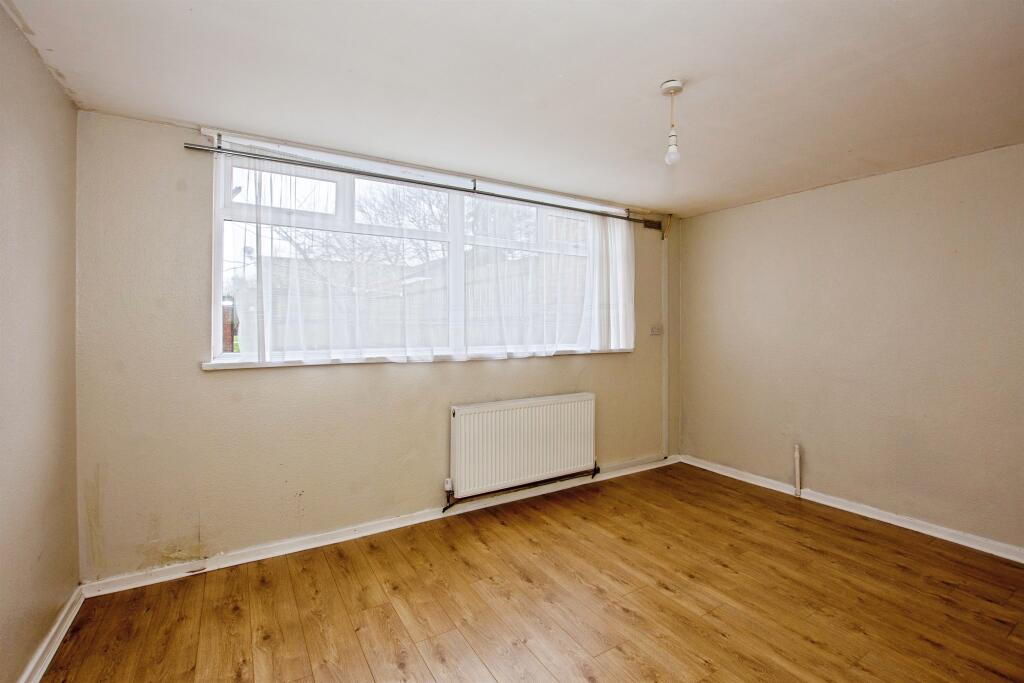 Gisborn Close, Birmingham photo 3