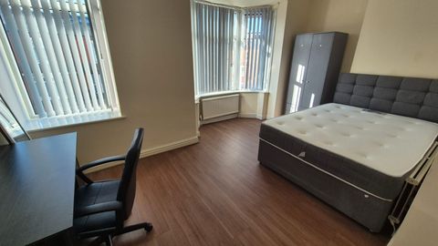 297 Great Western Street M14