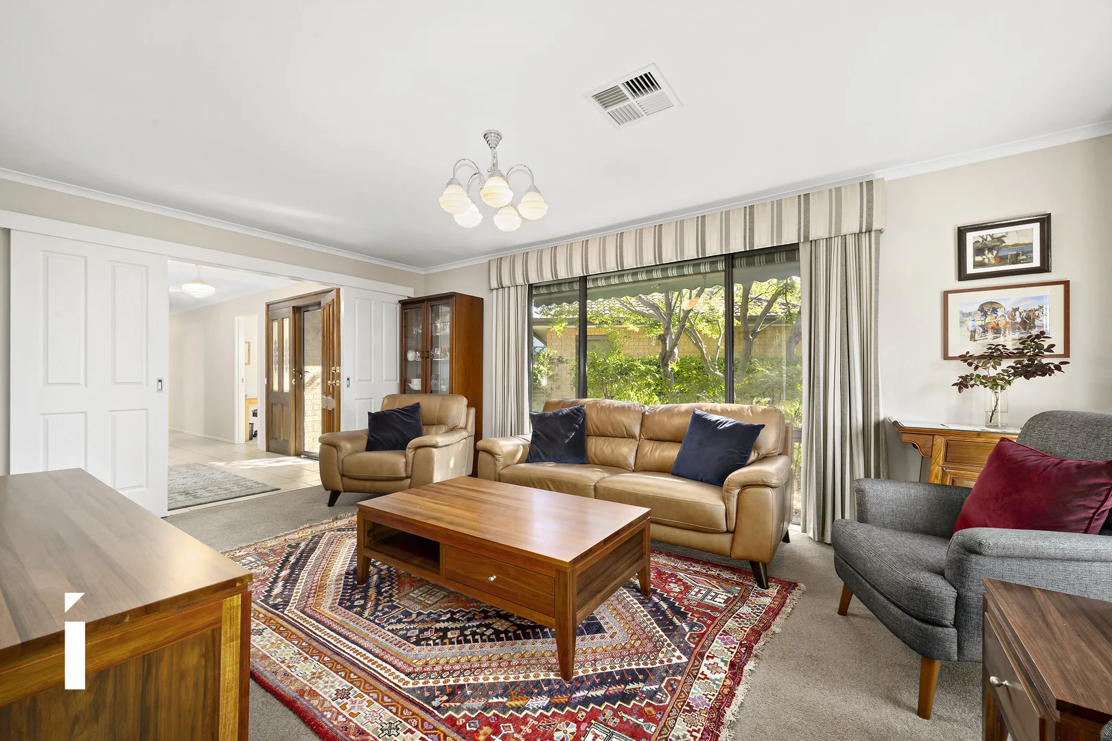 25 Khull Crescent, Kambah ACT 2902 photo 3