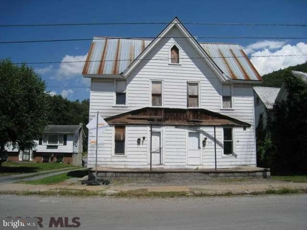 352-354 Main Street, Mill Hall, PA 17751