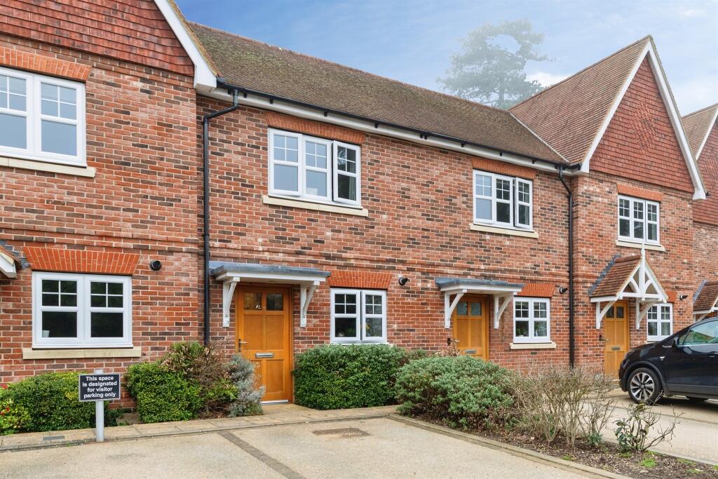 Barbara Court, Welwyn