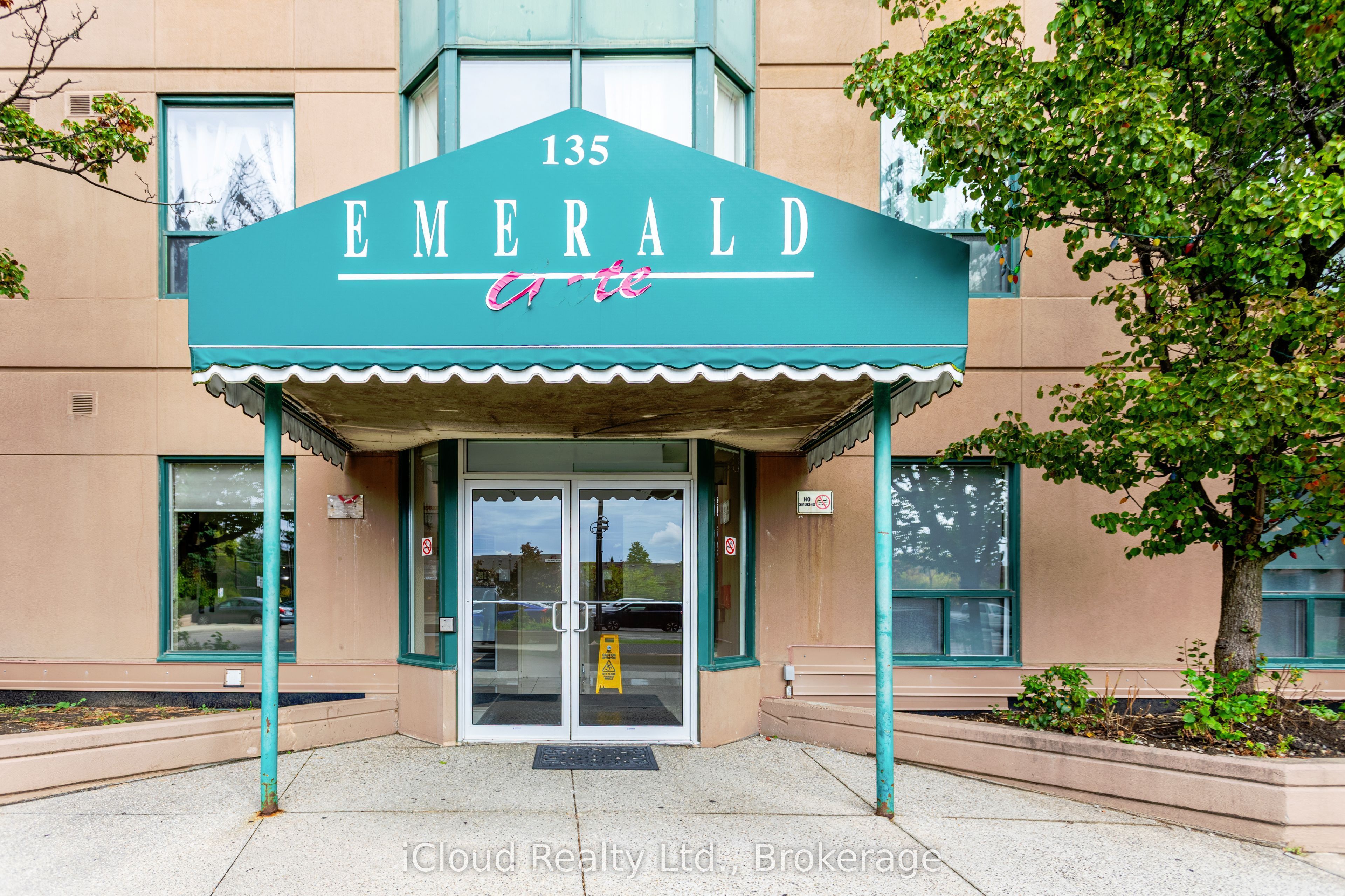 903-135 Hillcrest Avenue, Mississauga, ON, L5B 4B1