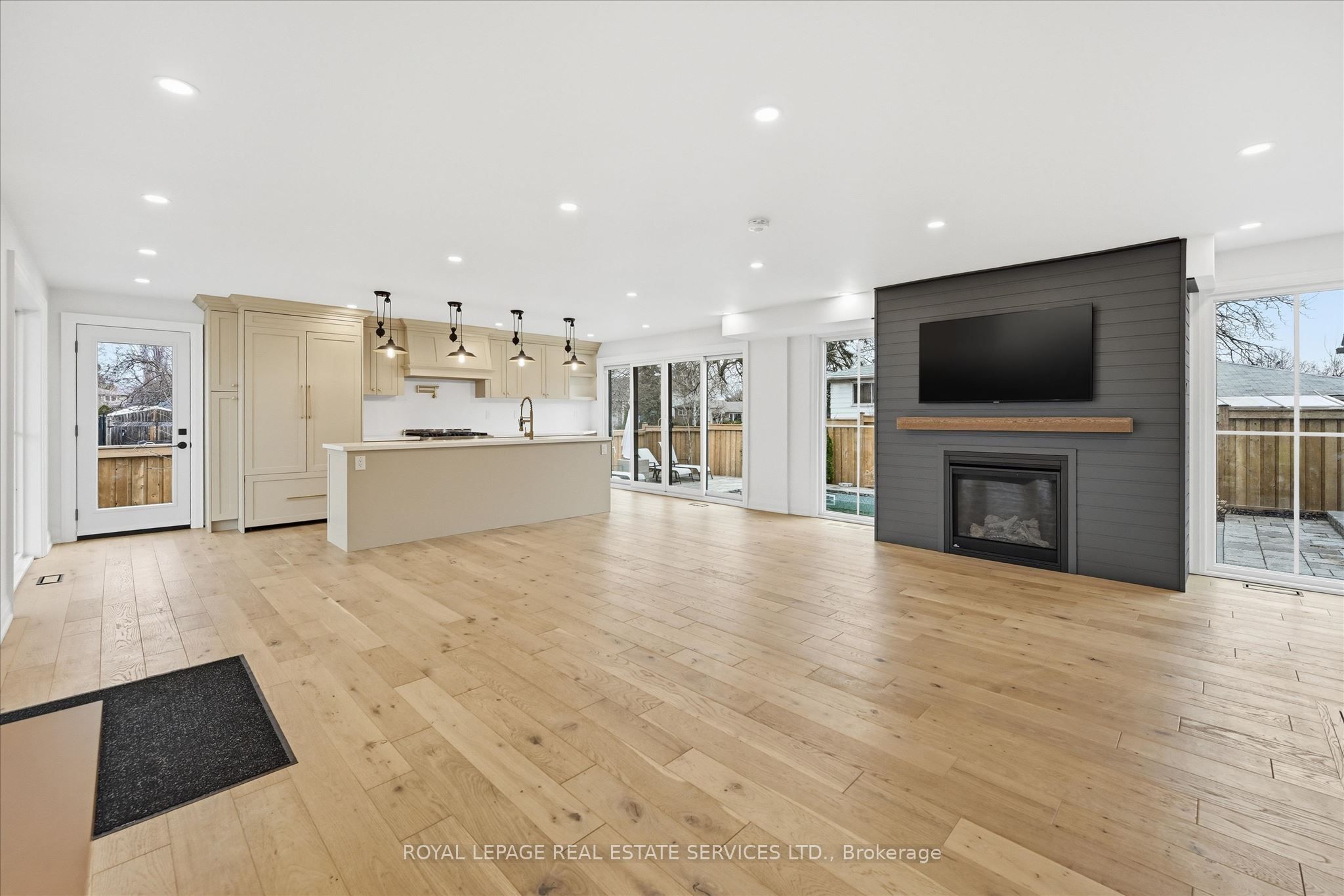 Additional image 6 of 2212 Urwin Crescent, Oakville, ON, L6L 2T2