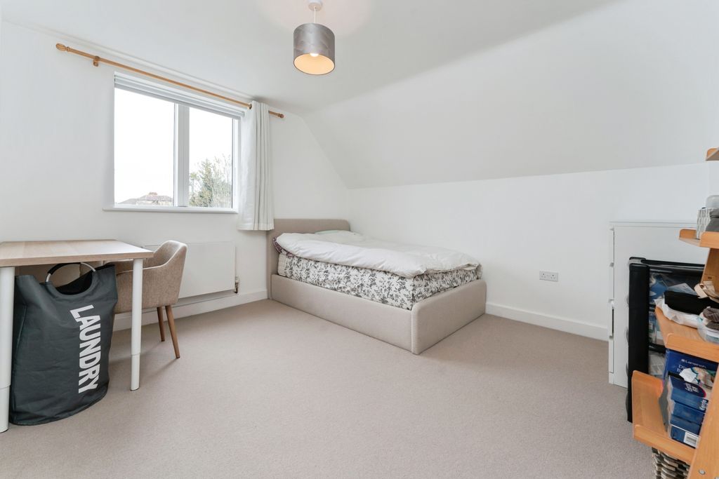 Additional image 17 of 4 bed semi-detached house for saleTurvill Place, Cambridge CB4