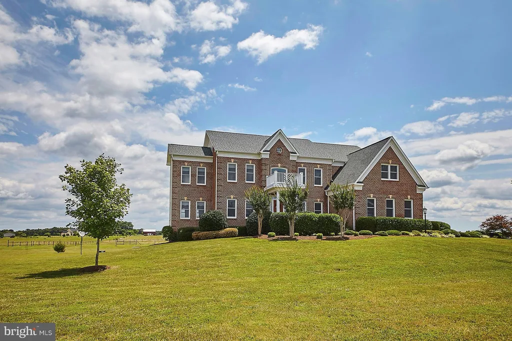 12285 Valley View Drive, Nokesville, VA 20181