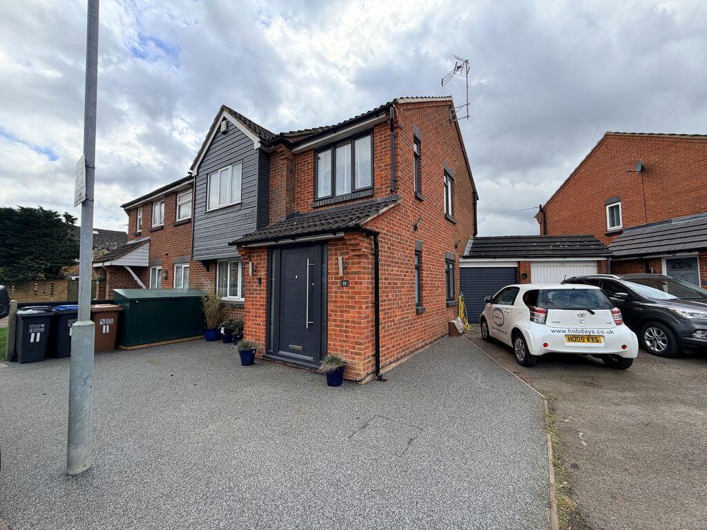 Nash Close, Welham Green