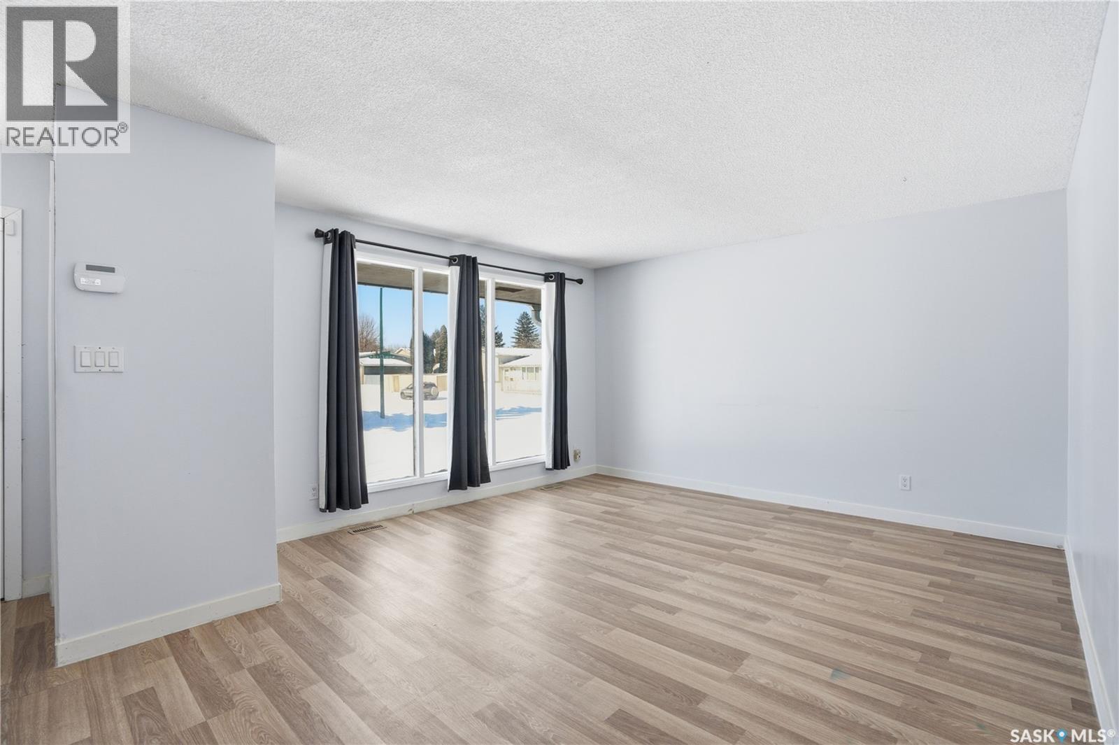 Additional image 5 of 222 Smallwood Crescent, Saskatoon, SK, S7L4S1