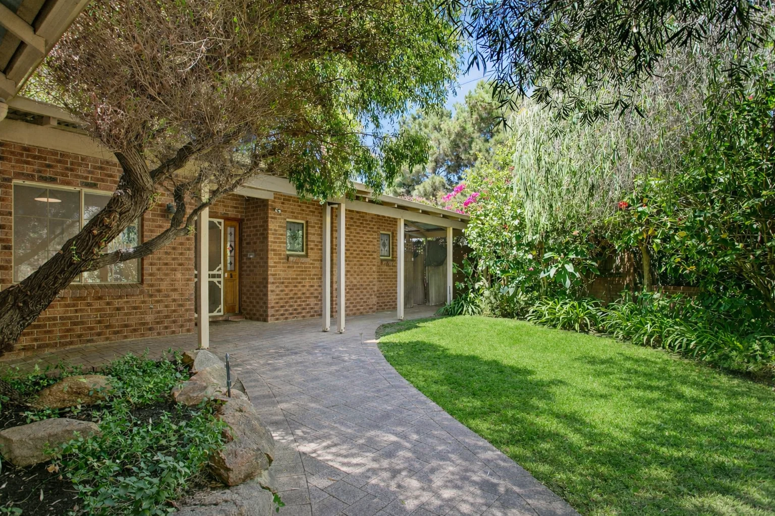 48 Waroonga Road, Nedlands WA 6009