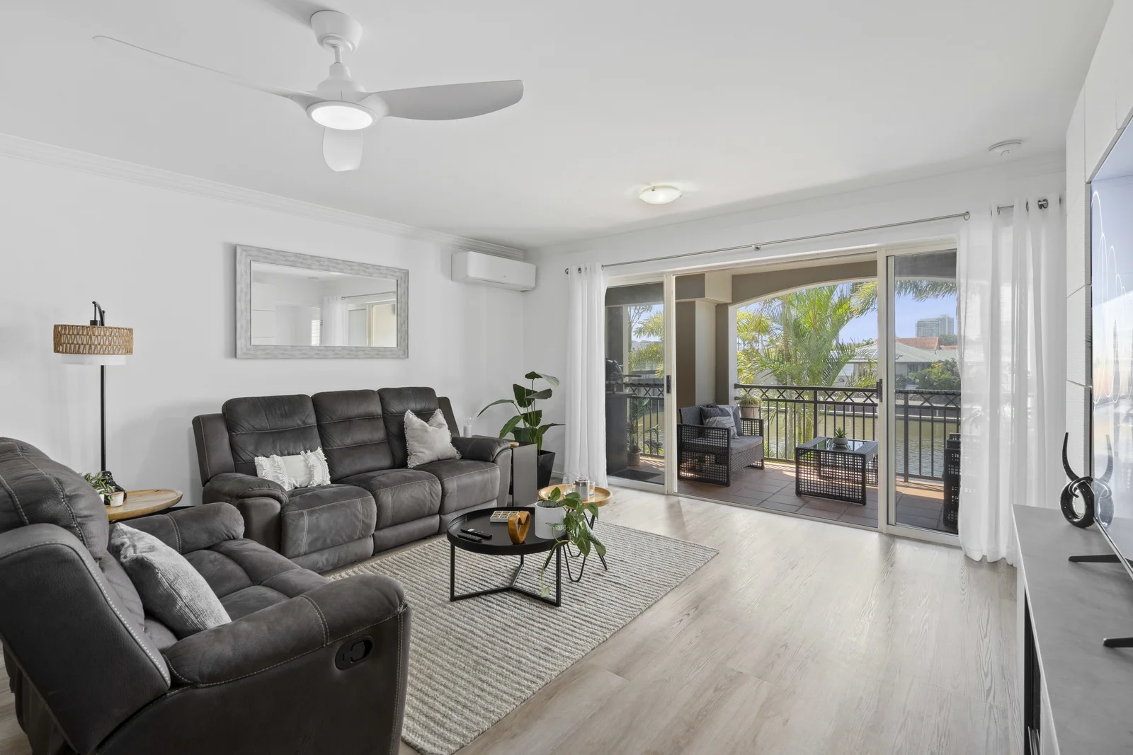 Additional image 7 of 19/82-86 Limetree Parade, Runaway Bay QLD 4216