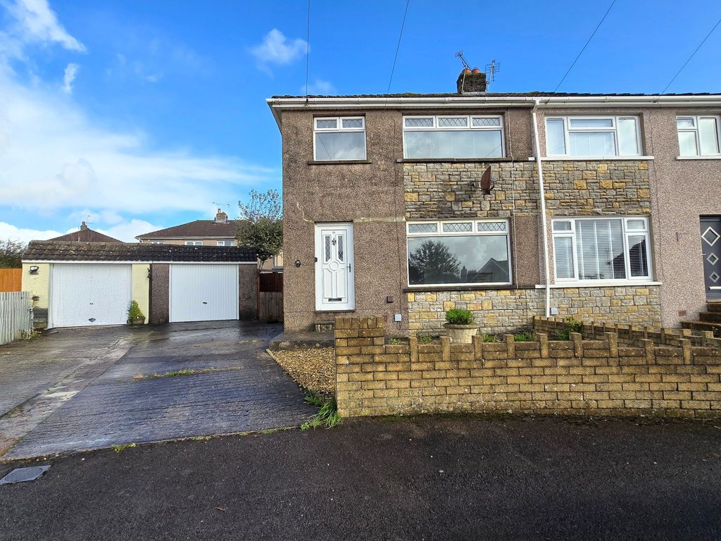 3 bed semi-detached house for saleGlenwood Close, Coychurch CF35