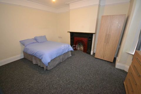 Basingstoke Road, Reading, Berkshire RG2, Room to rent