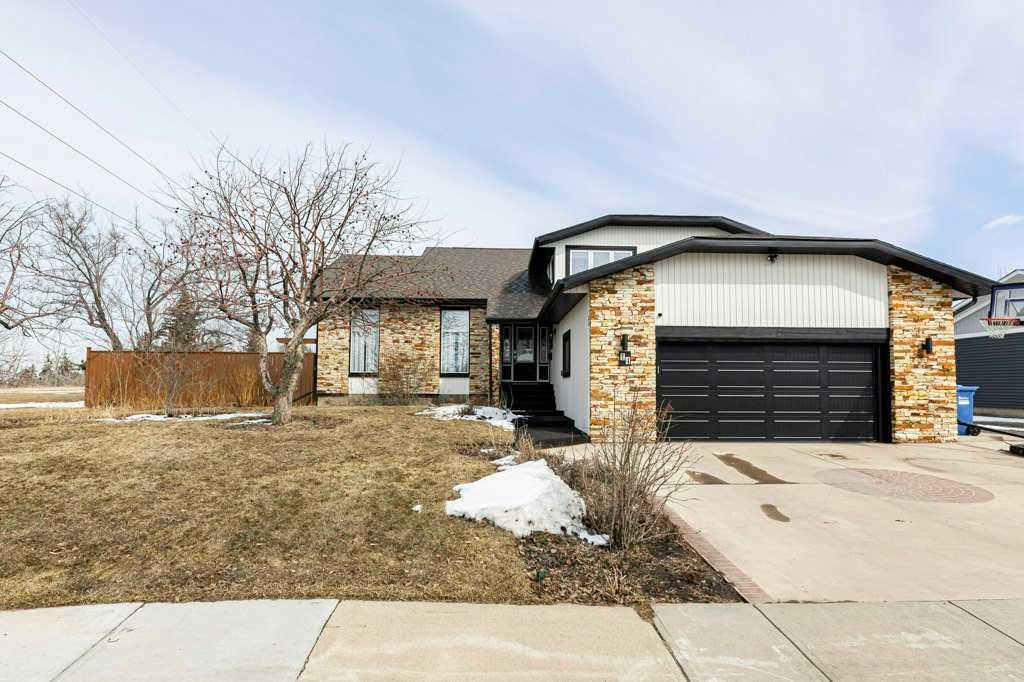 Additional image 2 of 14 Warwick Drive, Red Deer, AB, T4N 6A9