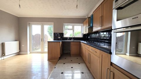 Glendower Close, Leicester LE5