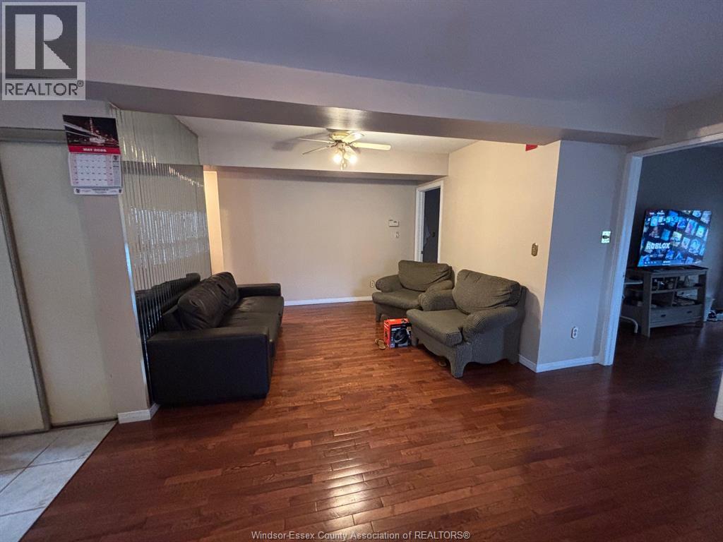 Additional image 5 of 2ND FLOOR-163 Janette , Windsor, ON, N9A4Y9