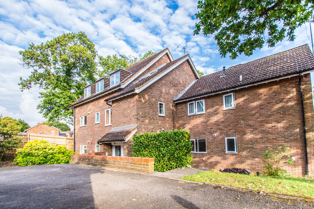 Avenue Court, Welwyn