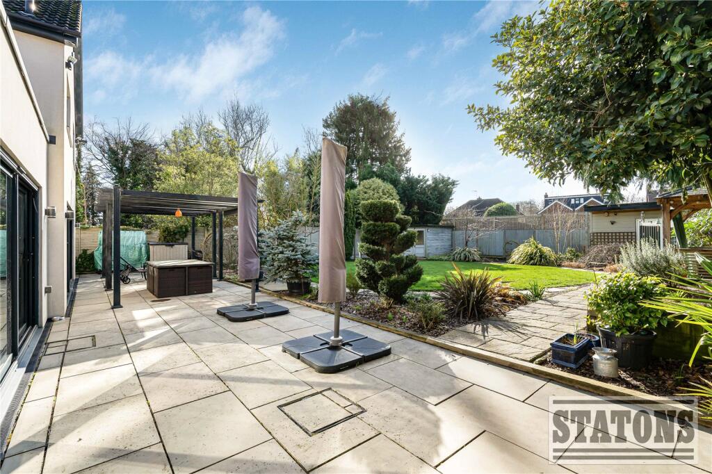 Additional image 33 of Upland Drive, Brookmans Park, Hatfield, Hertfordshire, AL9