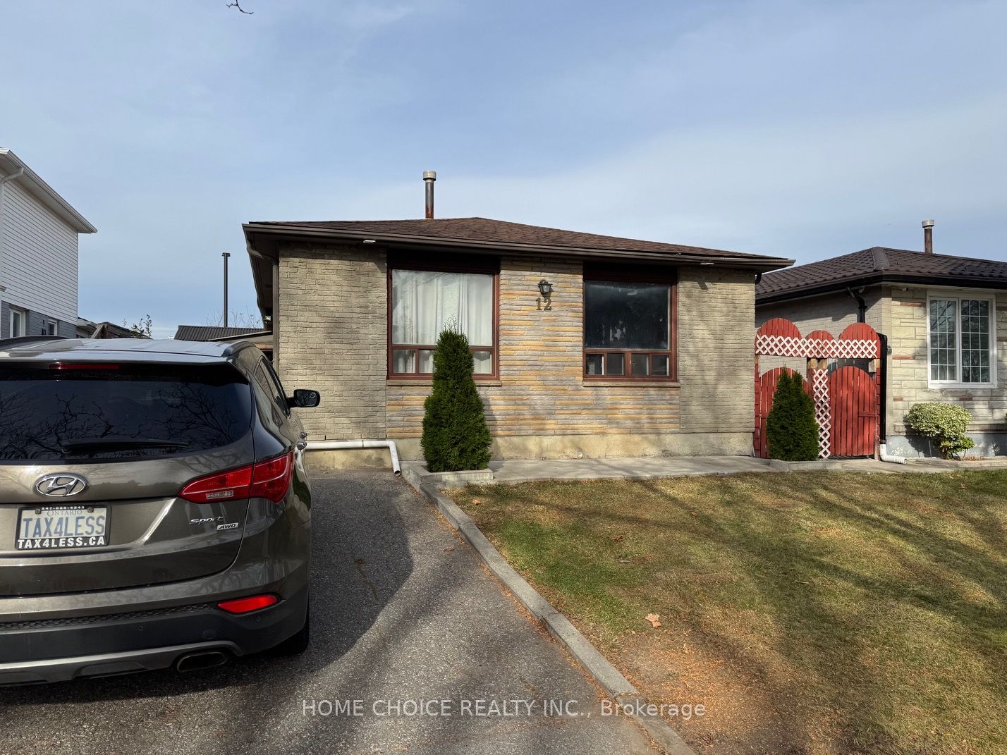 12 Sultan Pool Drive E, Toronto, ON, M9V 4H2