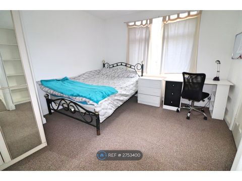 Walsall Street, Coventry CV4, Room to rent