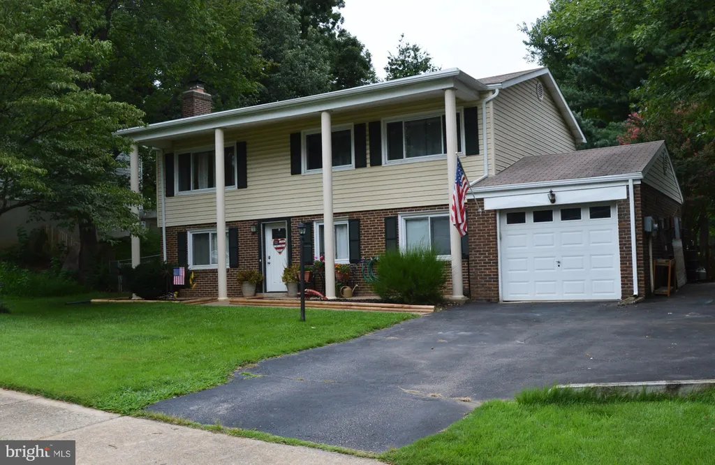 4802 Kellogg Drive, Woodbridge, VA 22193