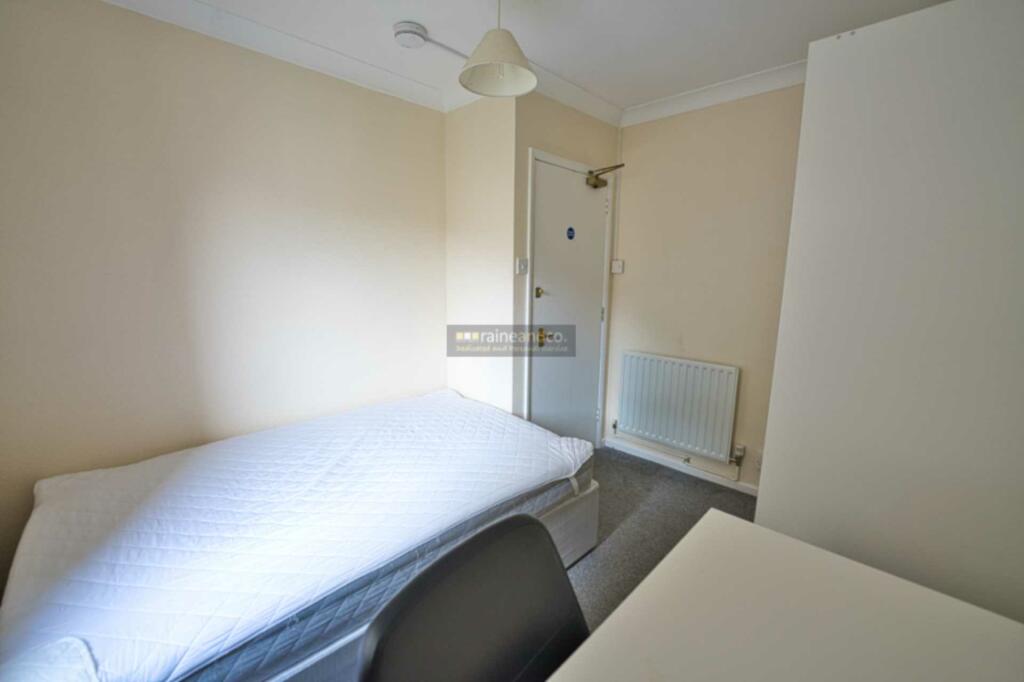 Additional image 11 of Meadow Croft, Hatfield