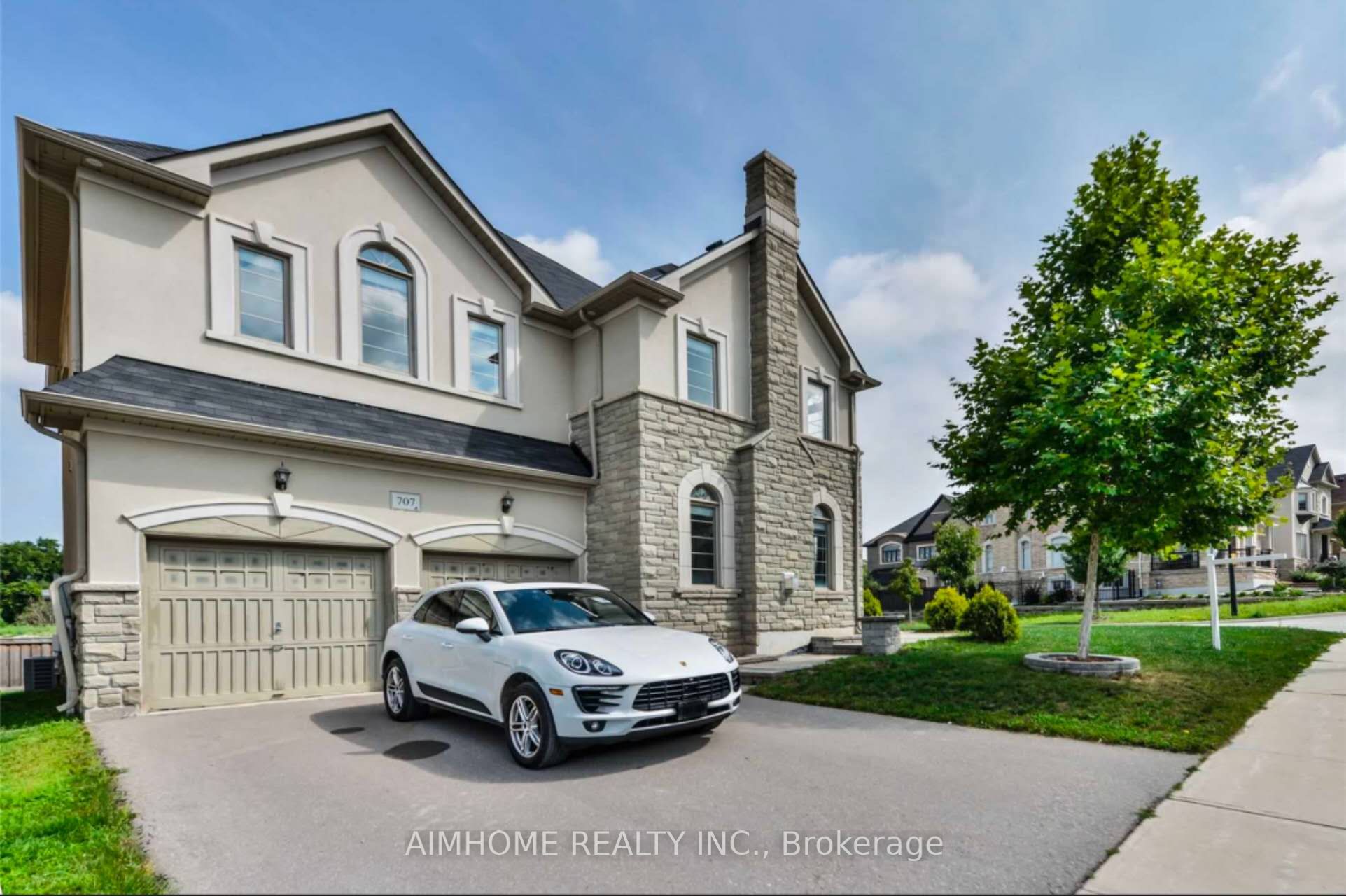 Lower-707 Frank Hempen Court, Newmarket, ON, L3X 0G4
