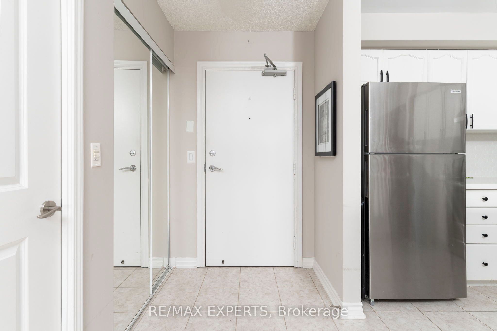 Additional image 3 of 212-8026 Kipling Avenue, Vaughan, ON, L4L 2A1
