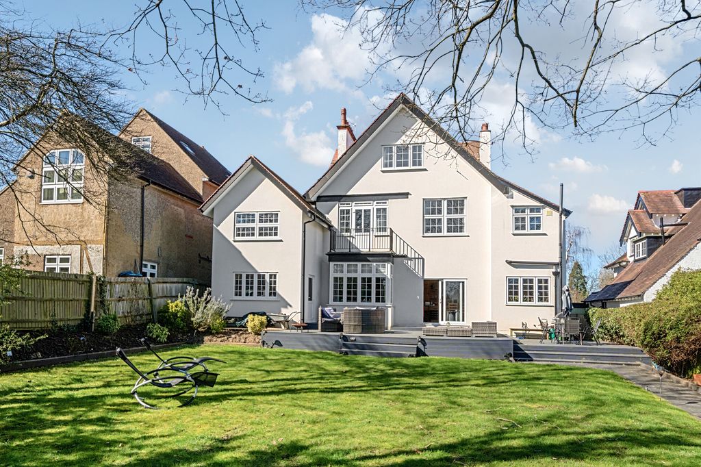Additional image 8 of 6 bed detached house for saleLyonsdown Avenue, New Barnet EN5