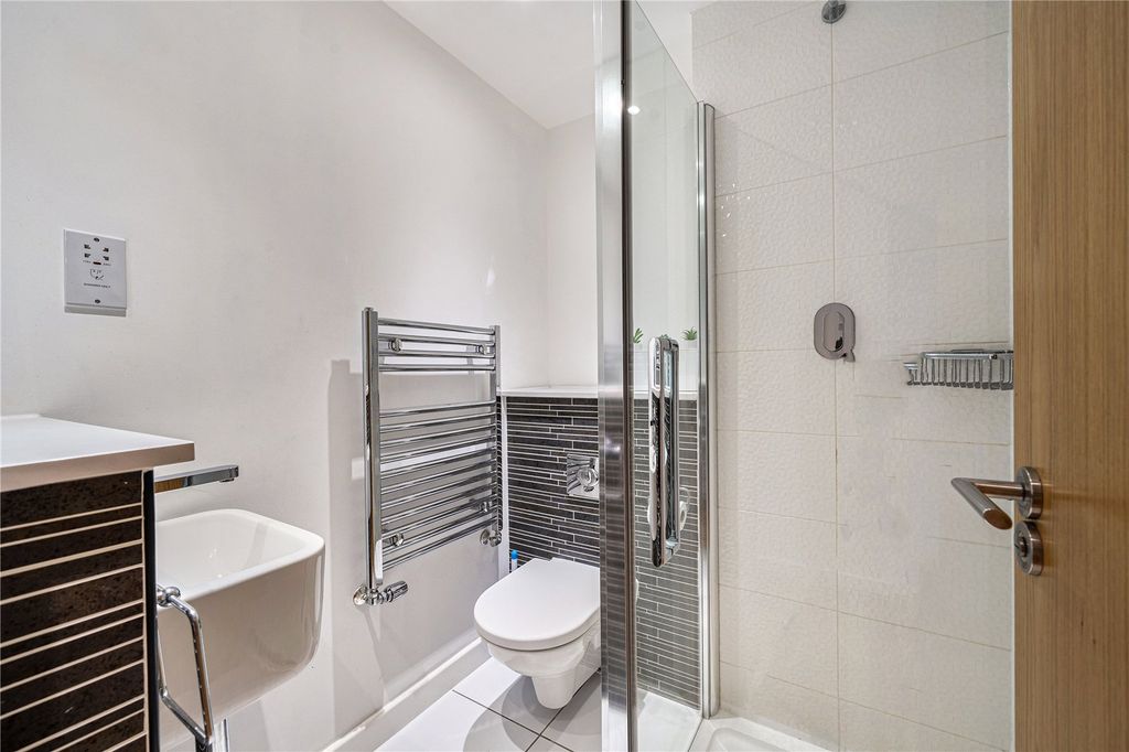 Additional image 13 of 3 bed flat for saleAzure, Headland Road, Newquay TR7