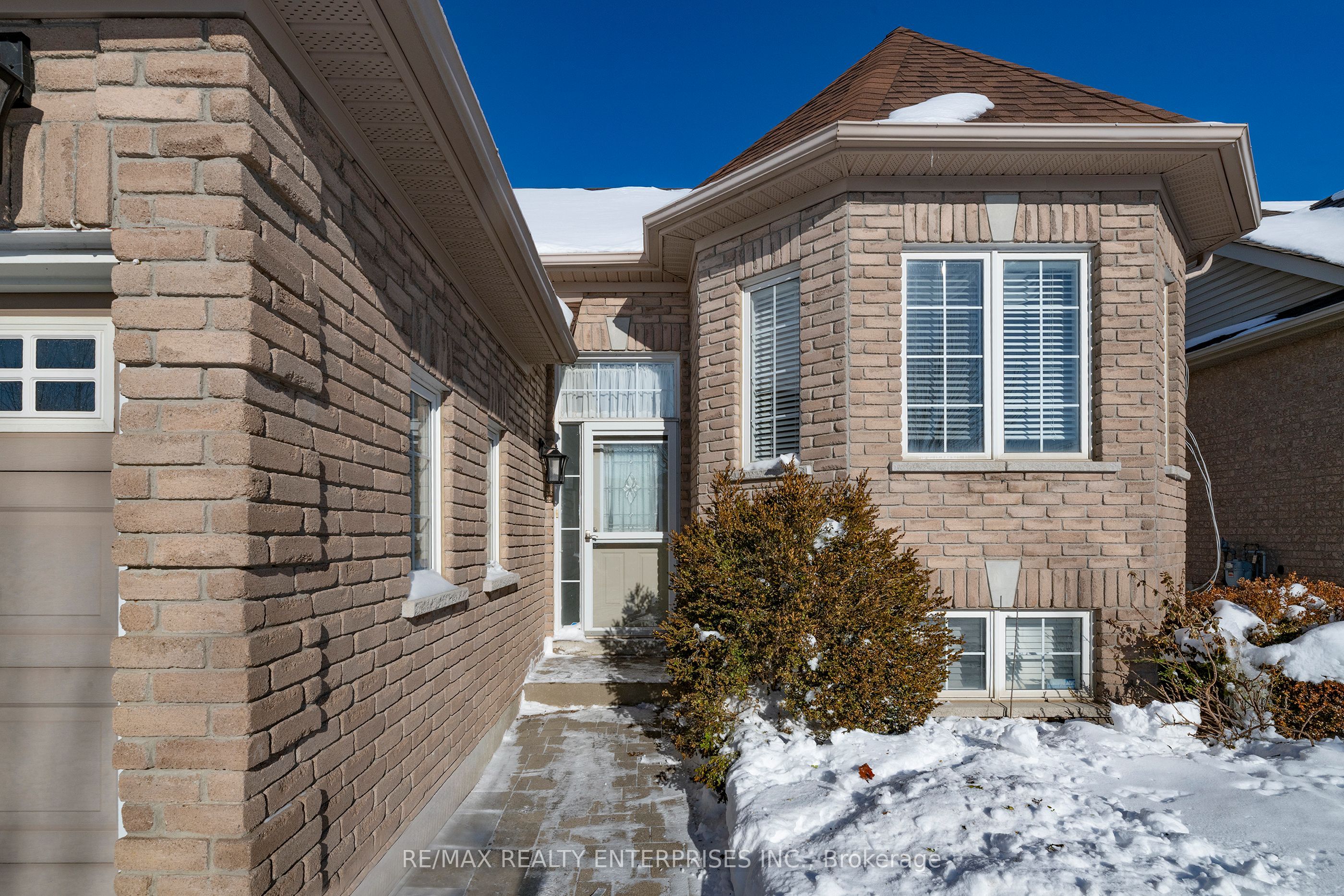 Additional image 2 of 802 Coldstream Drive, Oshawa, ON, L1K 2Z3