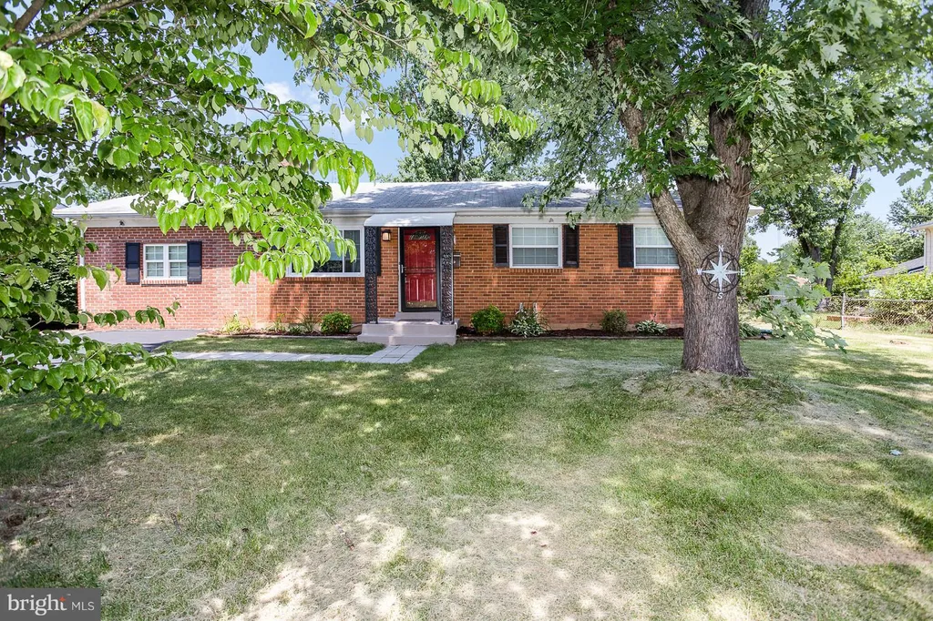 9602 King George Drive, Manassas, VA 20109
