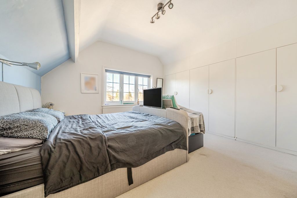 Additional image 13 of 6 bed detached house for saleLyonsdown Avenue, New Barnet EN5