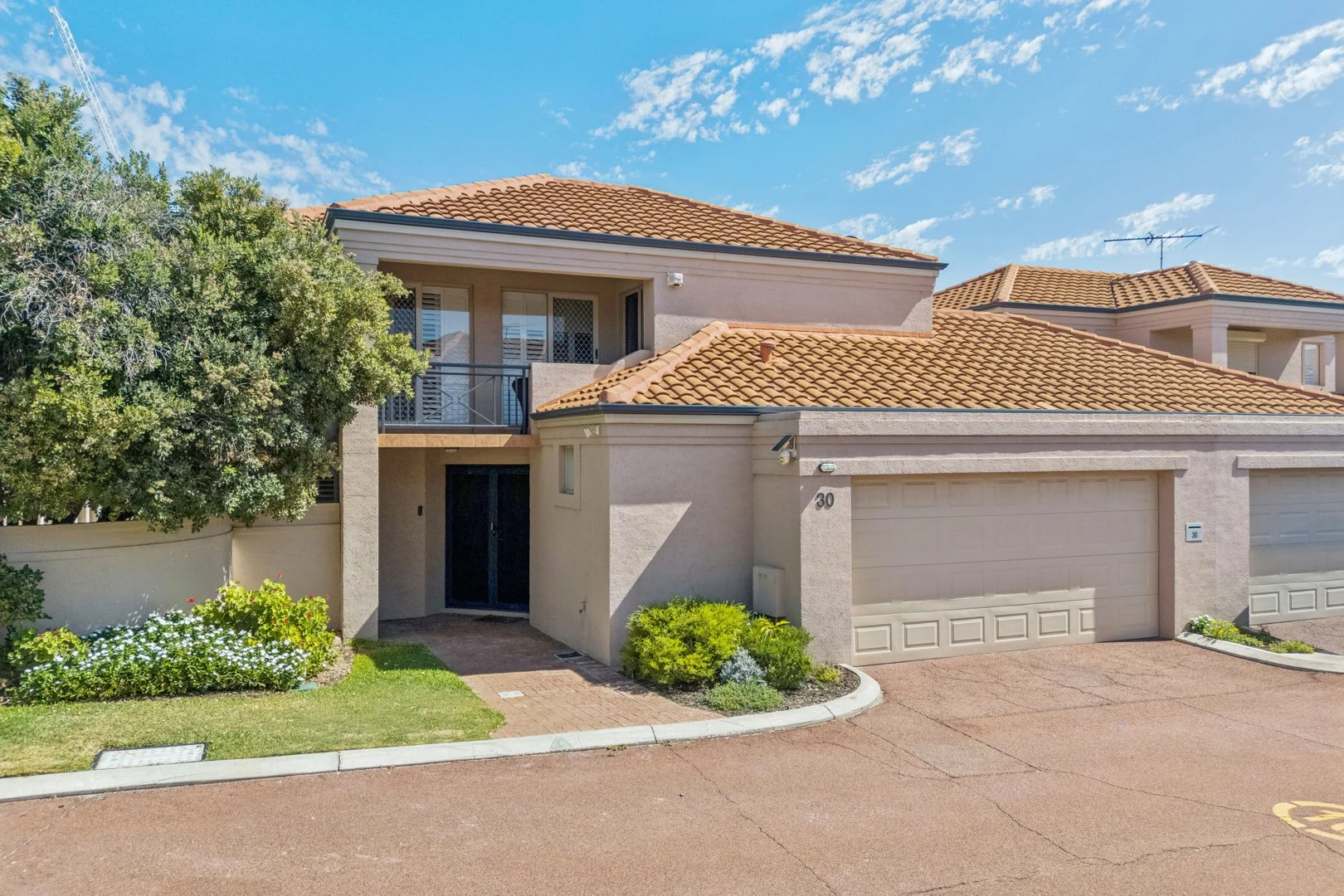 30/160 West Coast Drive, Sorrento WA 6020