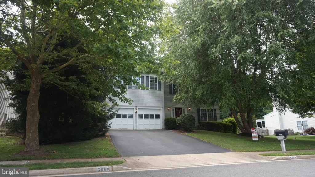 5855 Fincastle Drive, Manassas, VA 20112