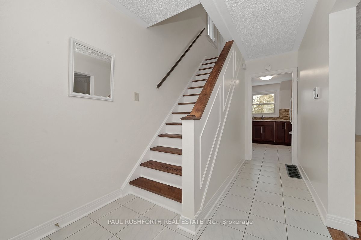 Additional image 4 of 2433 Clementine Boulevard, Ottawa, ON, K1V 8E1