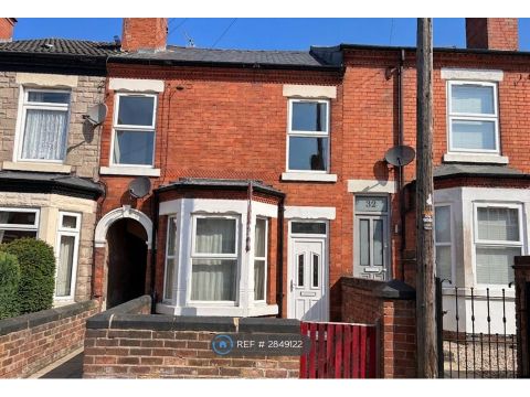 Queens Road North, Nottingham NG16