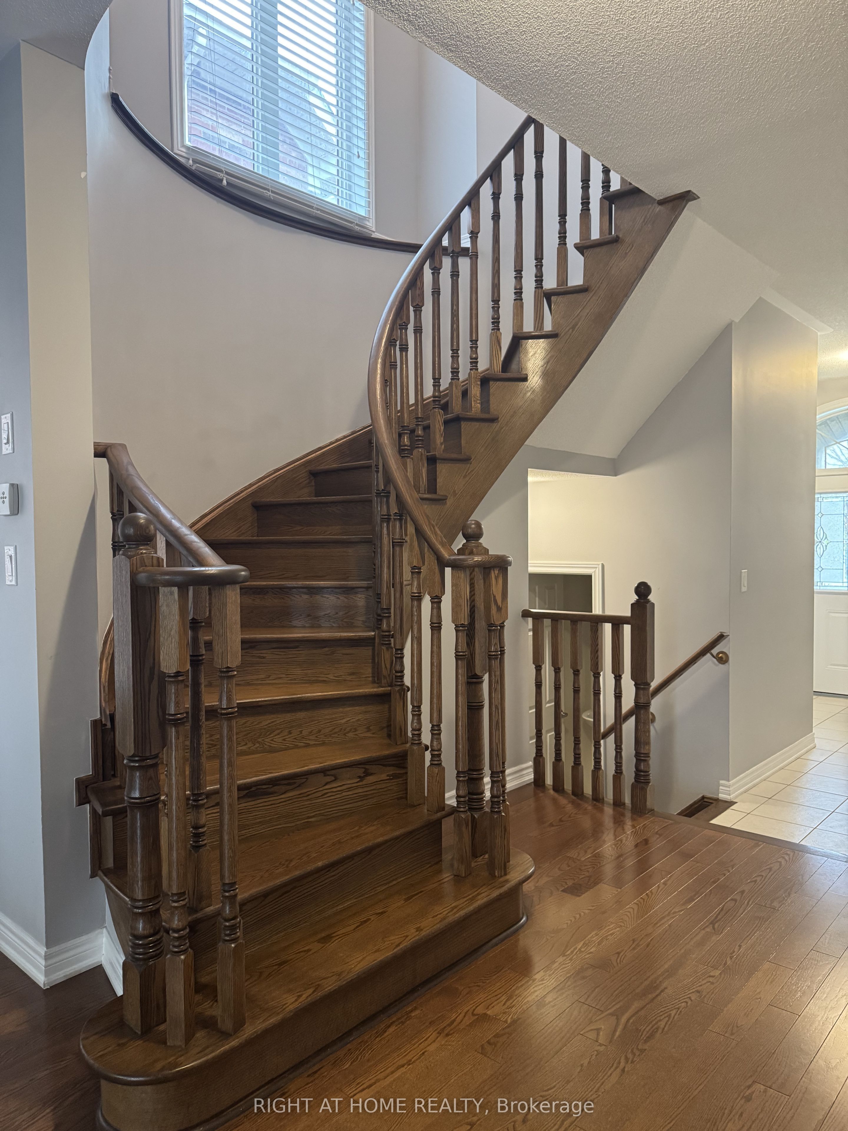 Additional image 6 of 2379 Quetico Crescent, Oakville, ON, L6M 0J3