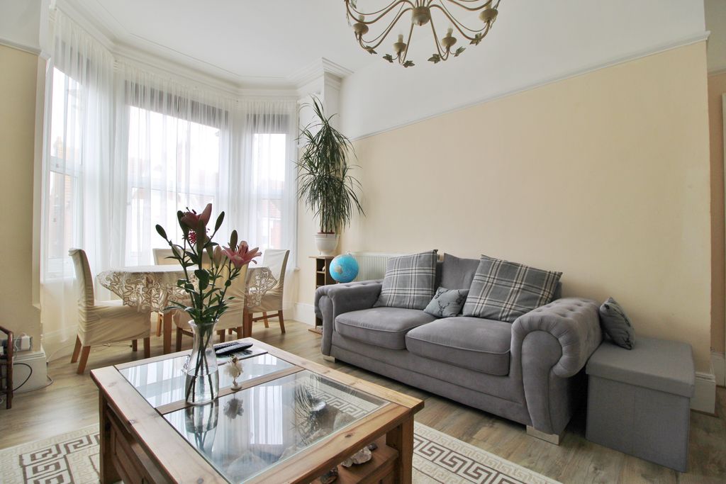 Additional image 12 of 2 bed flat for saleWhitwell Road, Southsea PO4