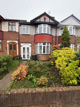 Silverdale Close, Coventry CV2