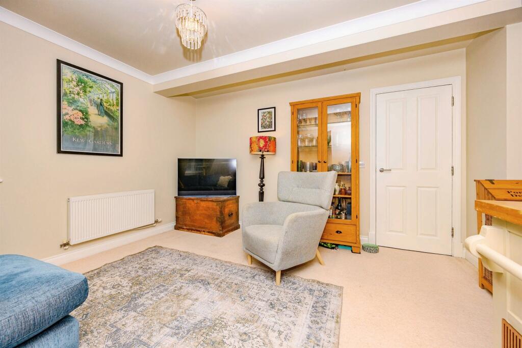Coopers Green Lane, Hatfield photo 5