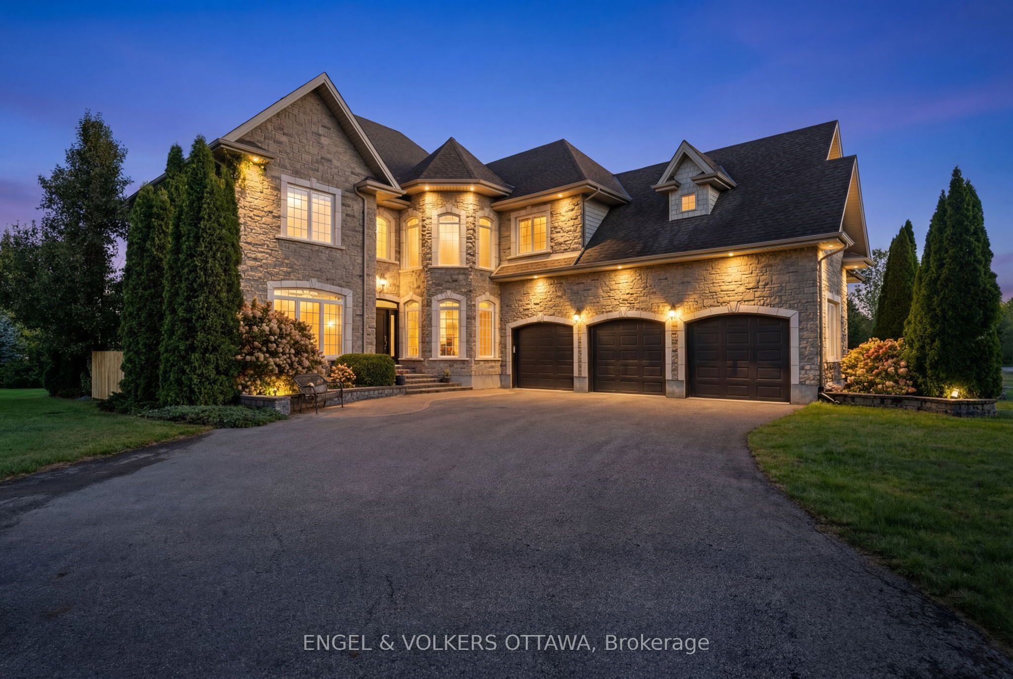 6227 Pebblewoods Drive, Ottawa, ON, K4P 0A1