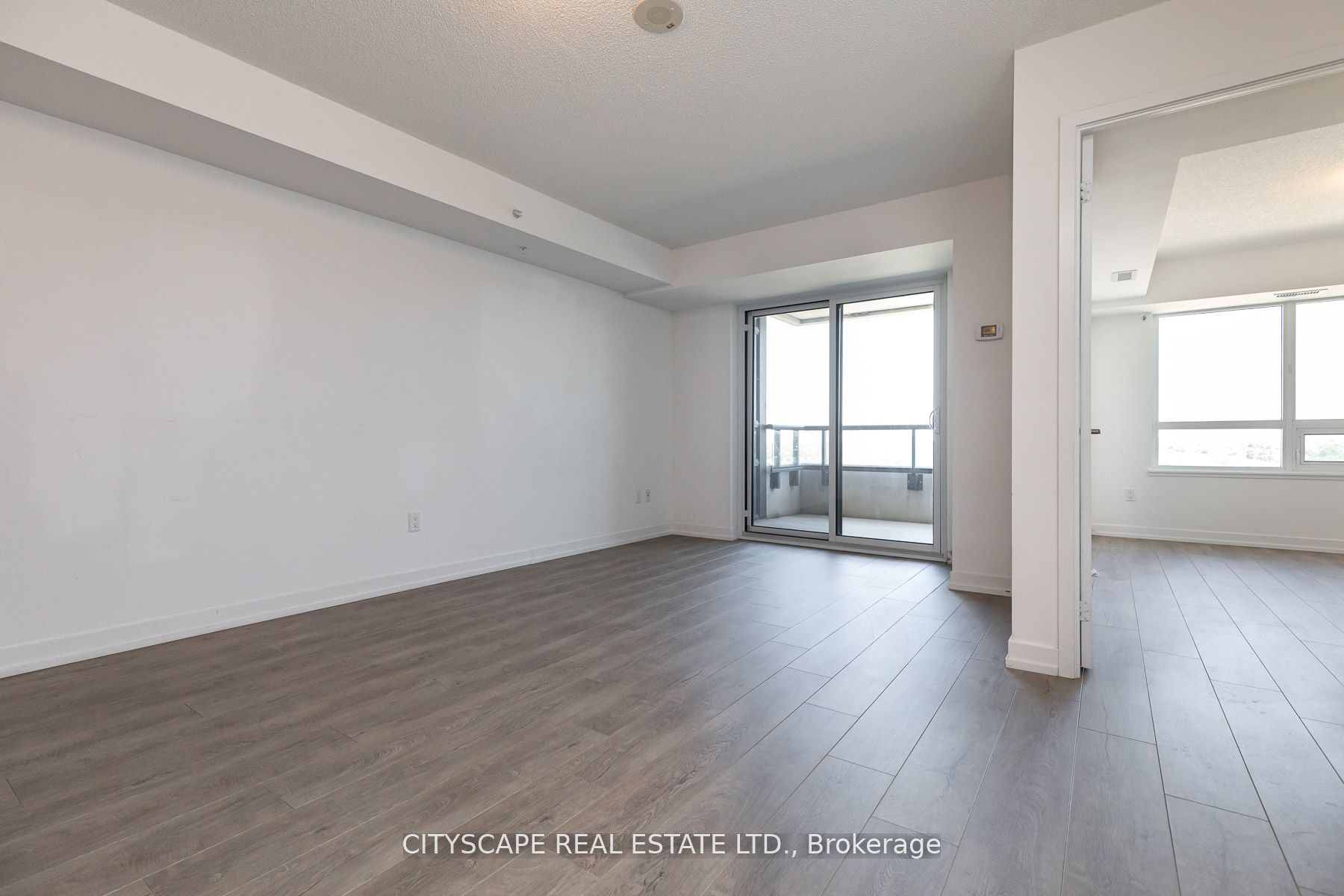 Additional image 3 of 1910-1410 Dupont Street, Toronto, ON, M6H 2B1