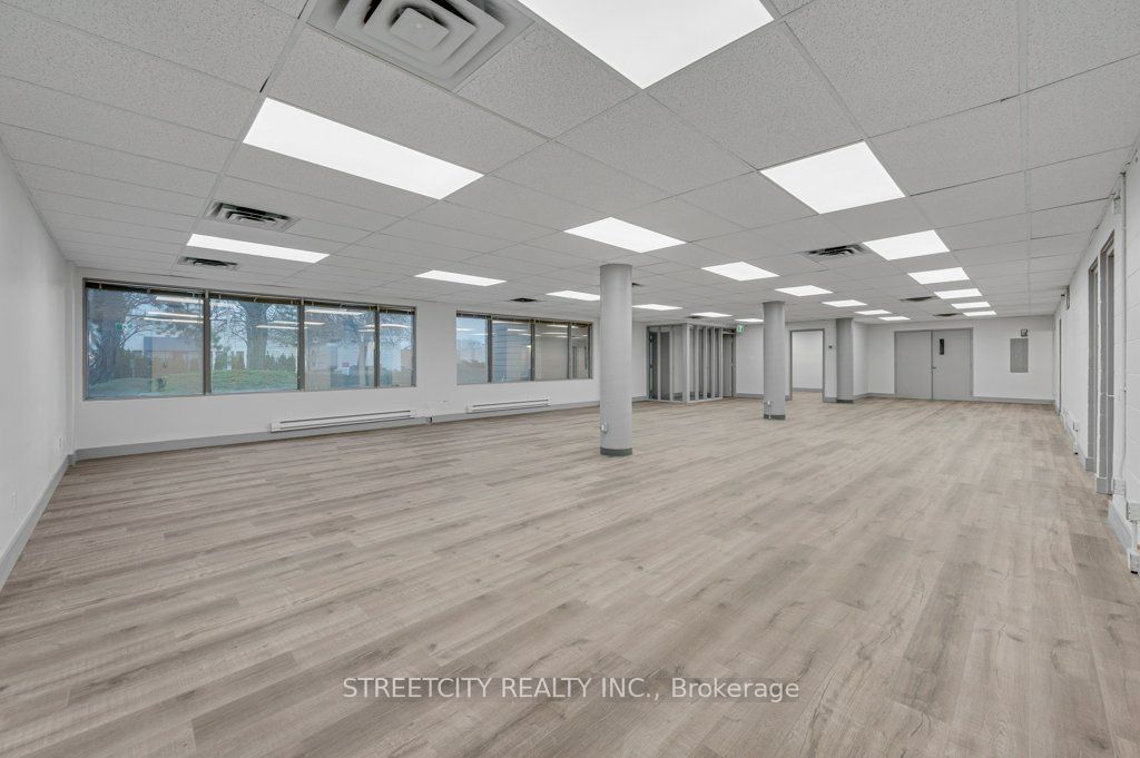 Ground Floor-916 Gateway Drive, Burlington, ON, L7L 5K7