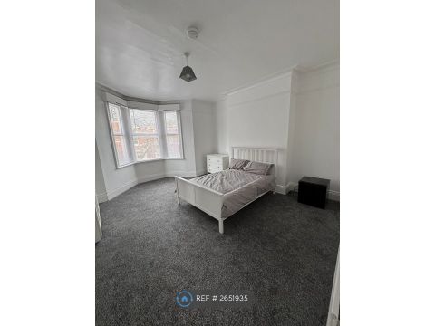 Strathmore Crescent, Newcastle Upon Tyne NE4, Room to rent
