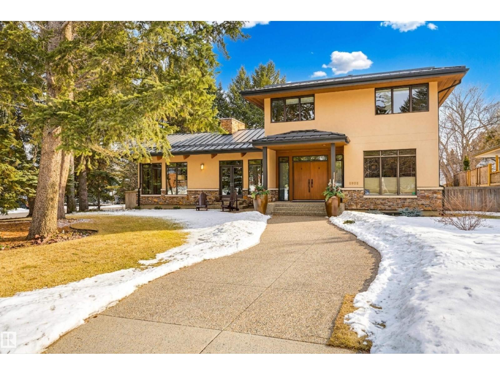 9302 Edinboro Road NW, Edmonton, AB, T6G2A1
