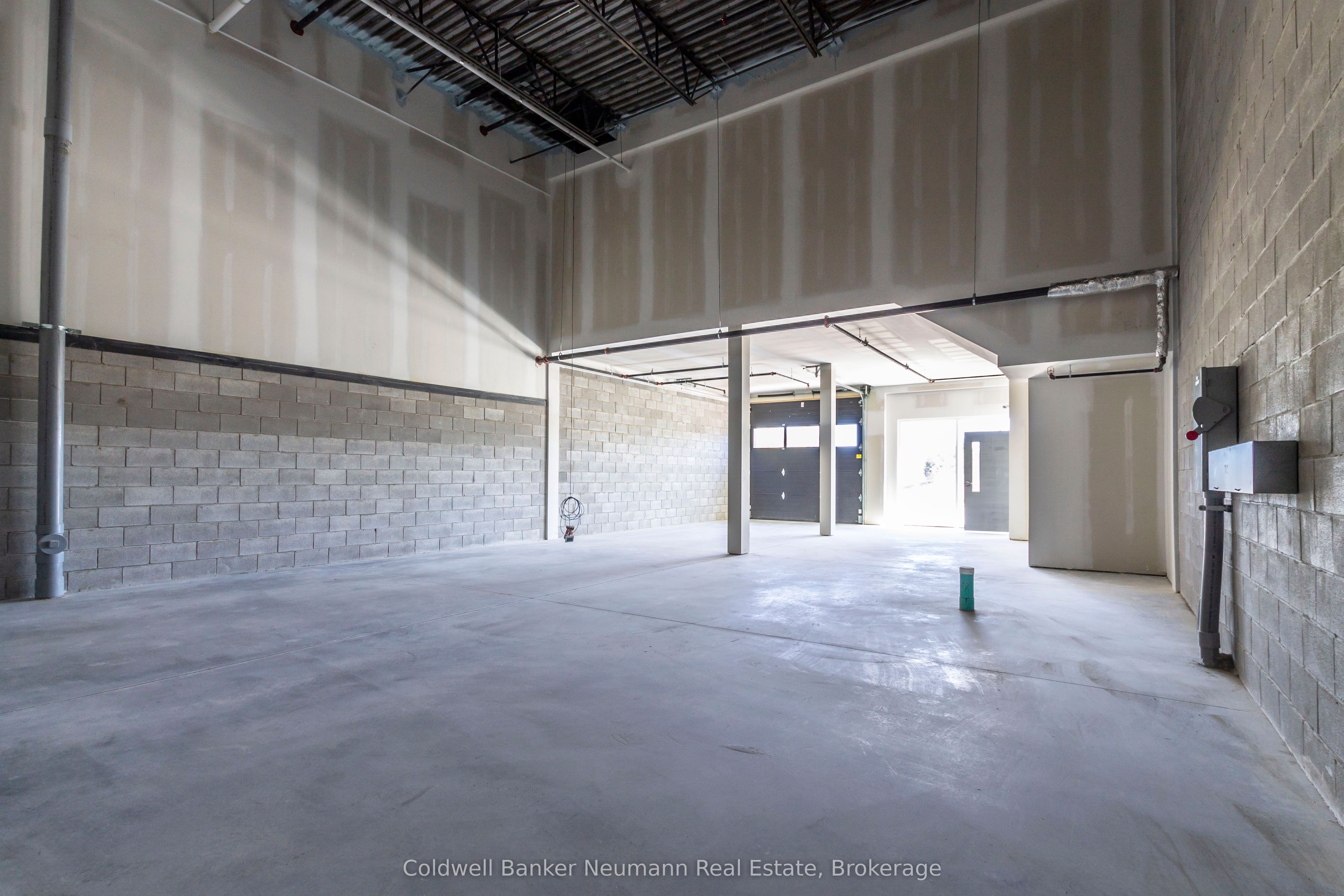 Additional image 5 of 26 LOWER-589 Hanlon Creek Boulevard, Guelph, ON, N1C 0A1