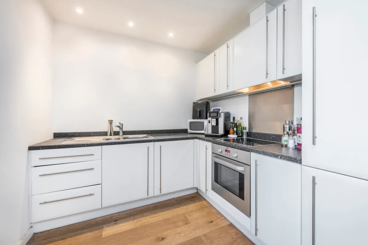 1 Bed Flat, Walworth Road, SE1, N1 7GU photo 4