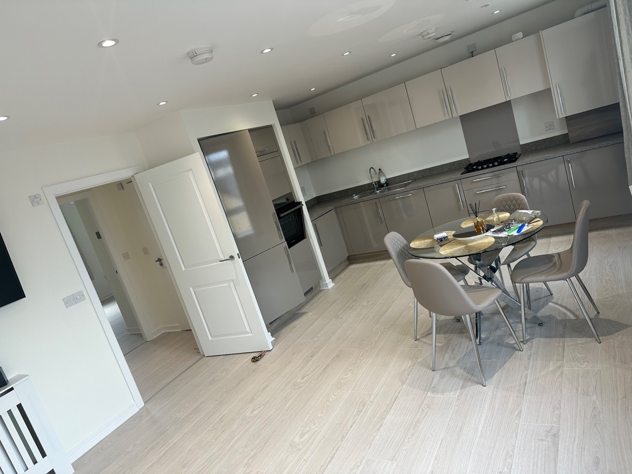 Additional image 6 of 2 Bed Flat, Hunterscraig Drive, G5, N1 7GU