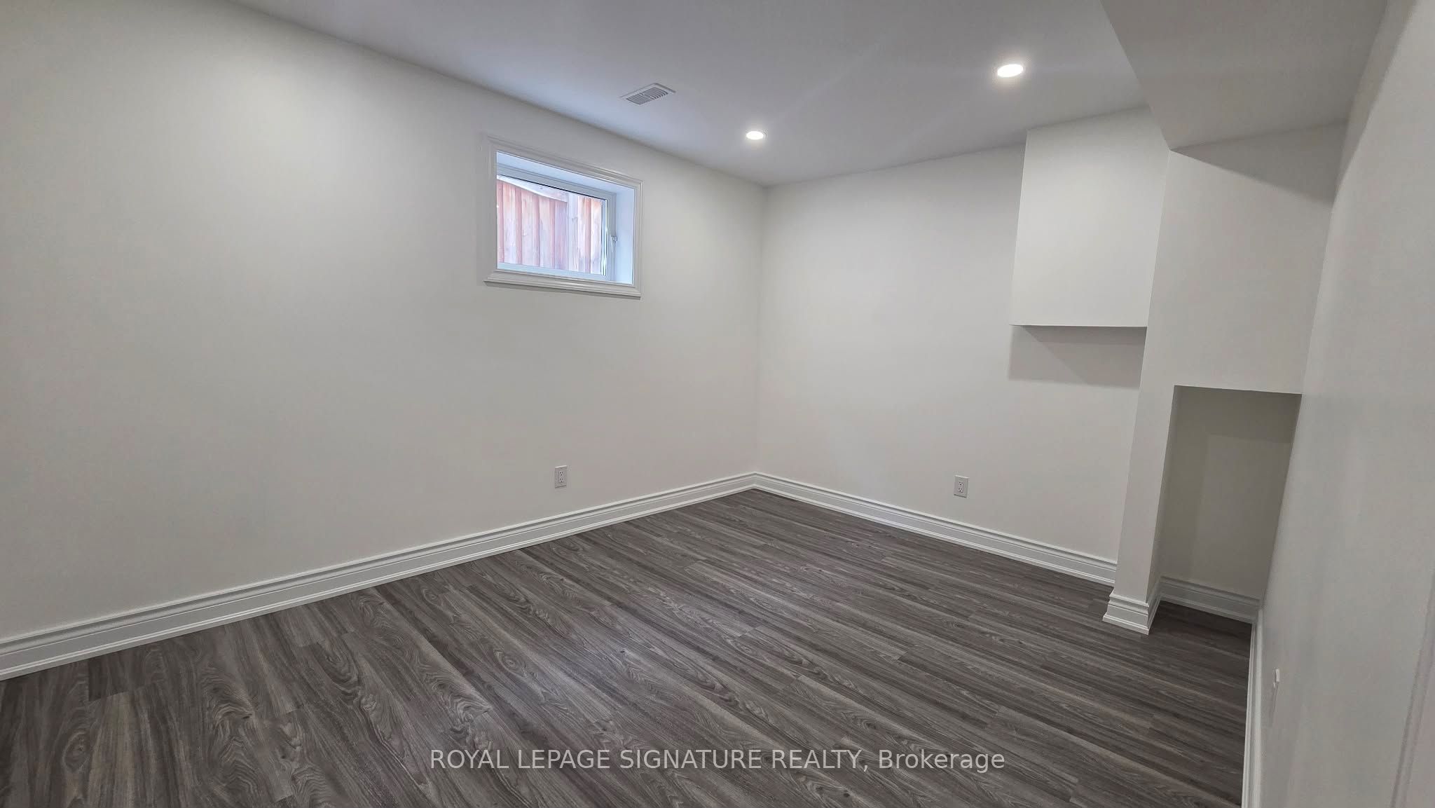 Additional image 3 of Basement 2-3137 Sunnyhill Drive, Mississauga, ON, L4X 2K5