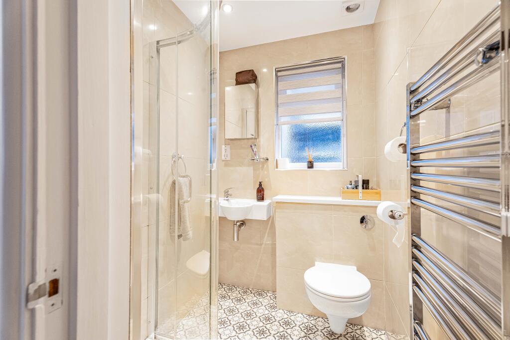 Additional image 19 of Great North Road, Welwyn, AL6